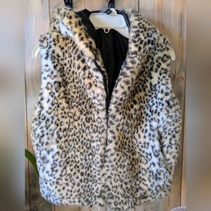 Kenneth Cole Reaction Animal Print Vest